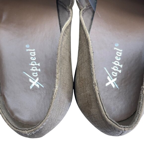 Xappeal Gemini Women’s Taupe Faux Suede Slip-On Block Heel Ankle Shoes Size 10 - Picture 5 of 8